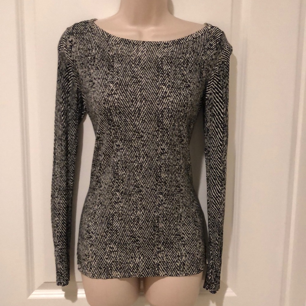 WHBM black chevron knit top Sz SMALL